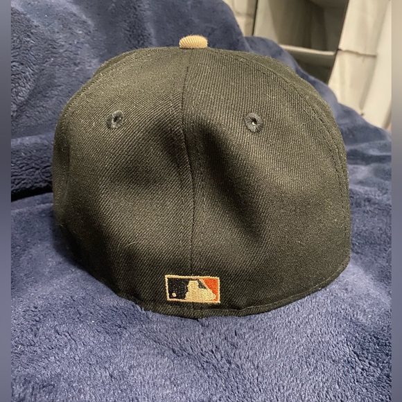 Mlb Rockies 10 year anniversary fitted - Picture 2 of 4